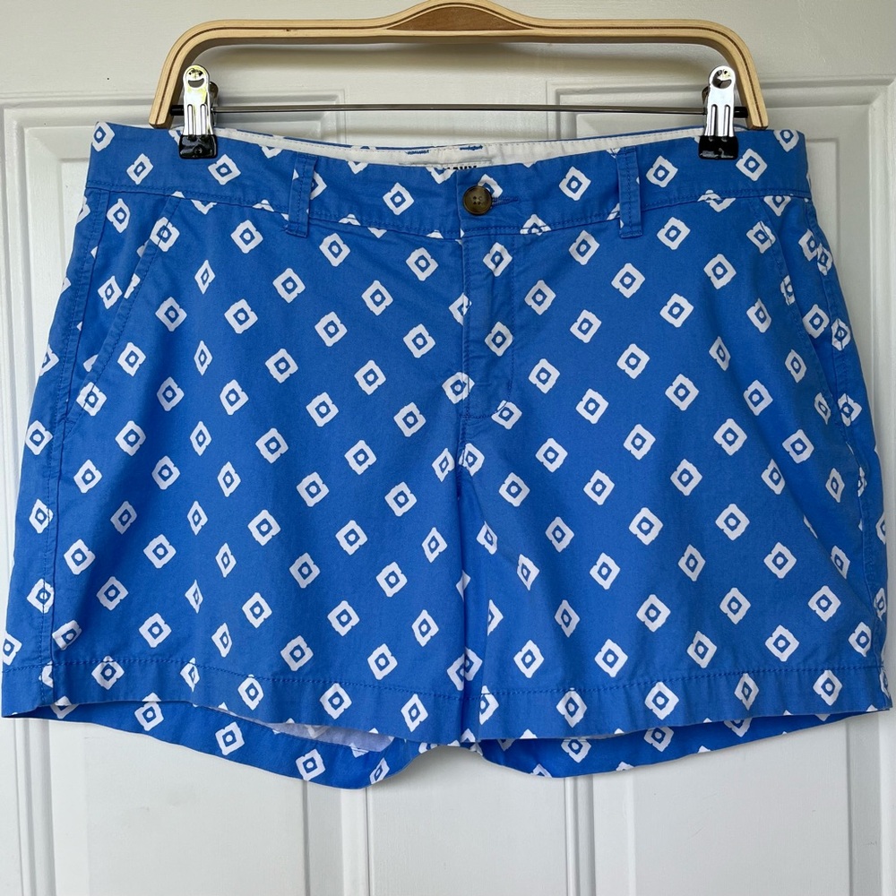 •Old Navy• Blue and White Patterned Shorts - Size 12